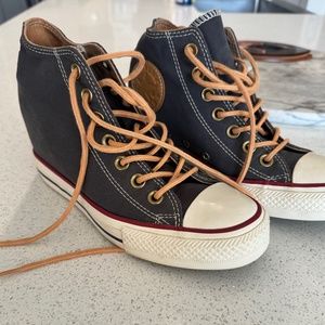 Converse Chuck Taylor All Star Lux Mid